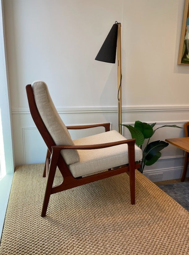 Parker furniture's iconic Parker 160 armchair, available online or at parker furniture showroom in Sydney. Ex Parker People™