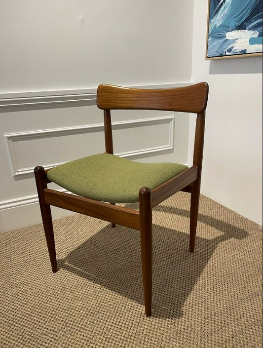 Stunning view of a Parker dining chair by Parker Furniture Sydney, Model 105, refurbishment by Covesmore Solutions. This chair is available online for purchase.